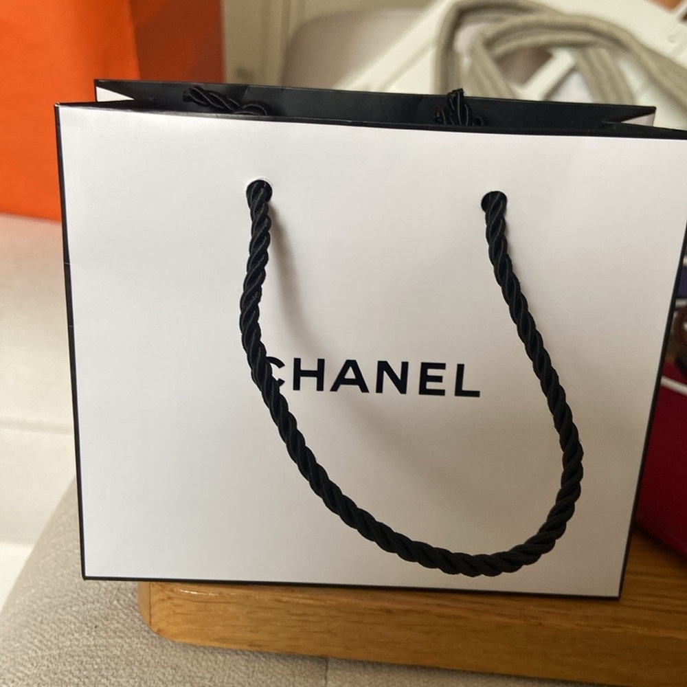 -  New Chanel small shopping paper bag 11,5x9,75x4,80”